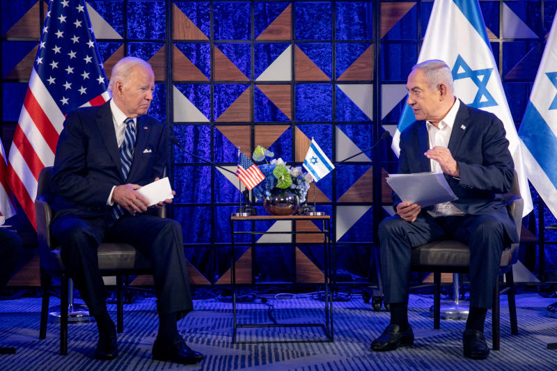 Präsident Joe Biden (links) trifft sich mit dem israelischen Premierminister Benjamin Netanjahu
